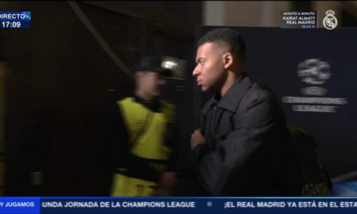 Llegada histórica del autobús del Madrid al campo del Almaty