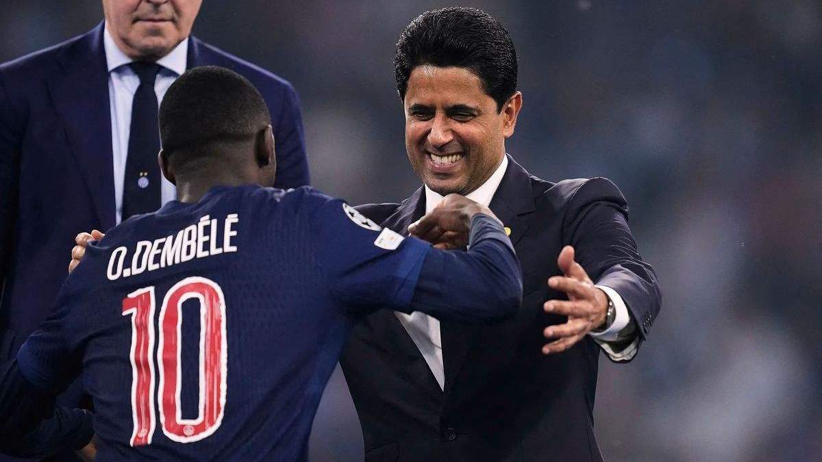 Dembelé y Al Khelaifi tras ganar la Champions