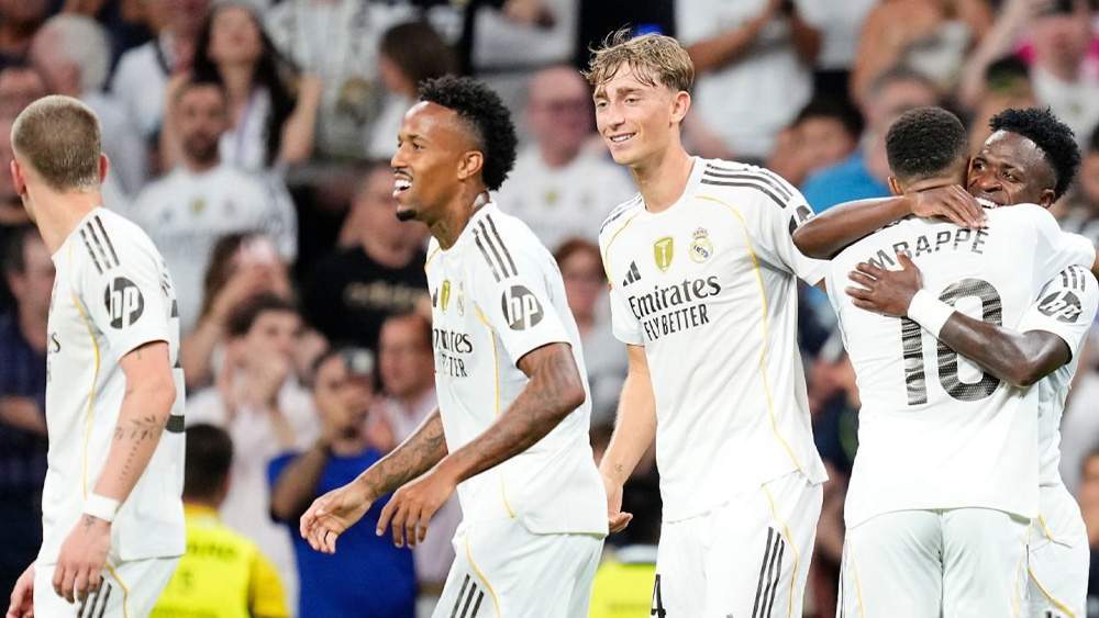 El Real Madrid celebrando el gol de Vinicius El Real Madrid celebrando el gol de Vinicius