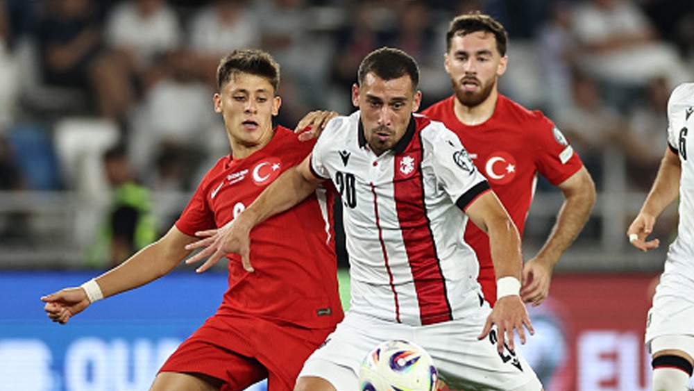 Arda Güler frente a Georgia