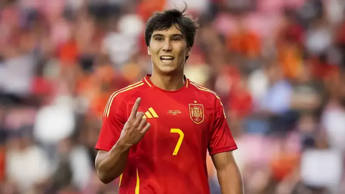 Gonzalo, durante un partido con España Sub-21.