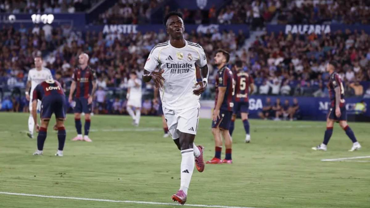 vinicius junior celebracion gol levante