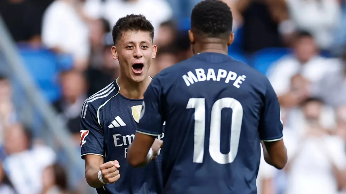 Mbappé y Arda Güler celebrando uno de los goles en San Sebastián Mbappé y Arda Güler celebrando uno de los goles en San Sebastián