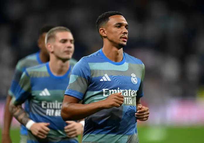 Alexander-Arnold y Mastantuono, dos de los fichajes del Real Madrid en el mercado de verano 2025