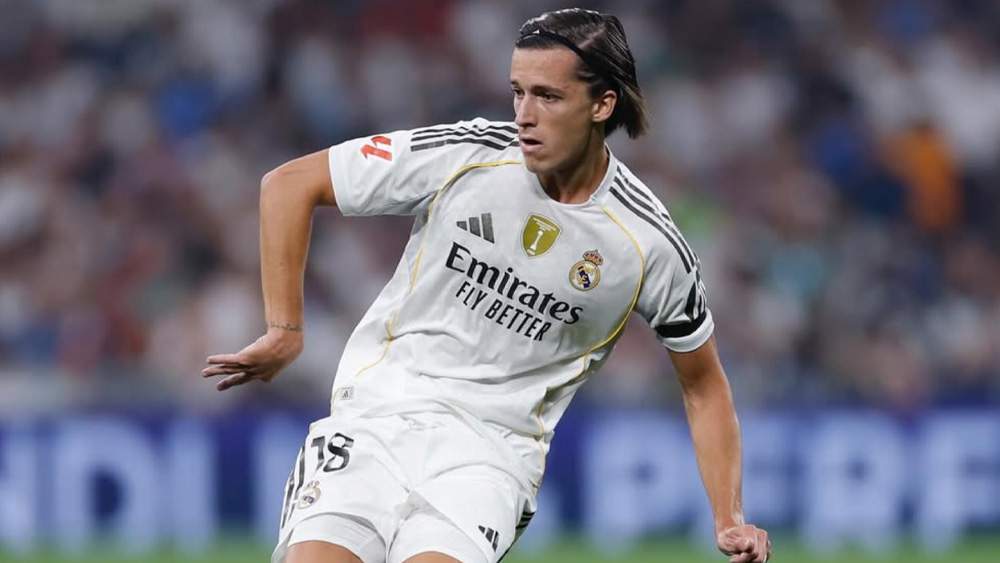 Álvaro Carreras jugando con el Real Madrid Álvaro Carreras jugando con el Real Madrid