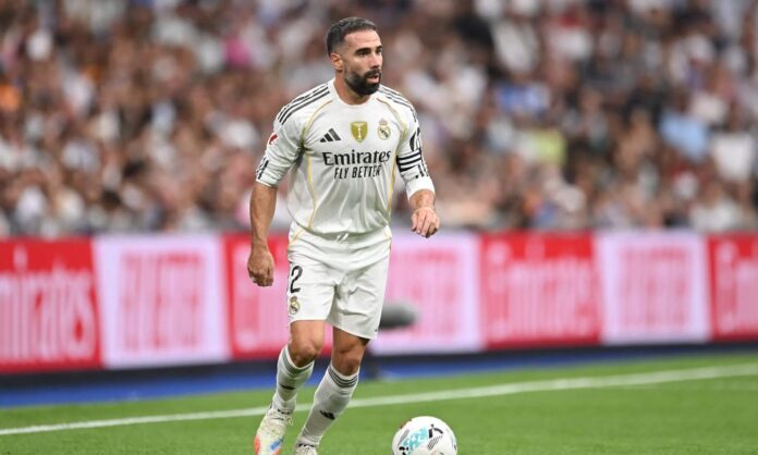 Dani Carvajal jugando el derbi madrileño.