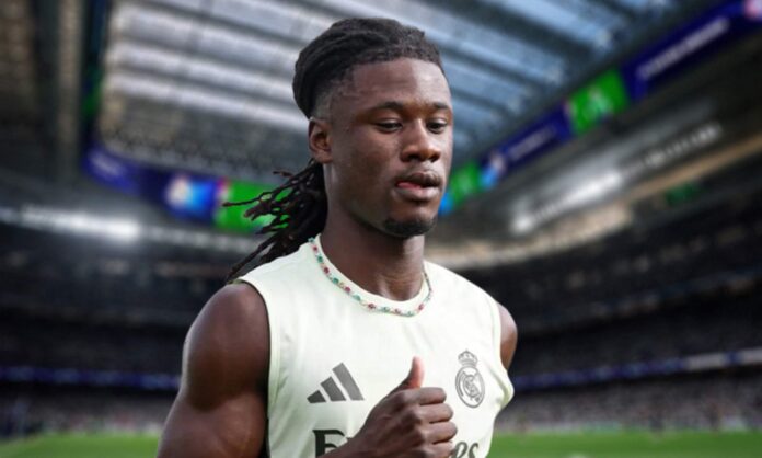 Eduardo Camavinga entrenando y el Santiago Bernabéu.