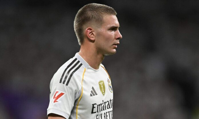 El Real Madrid toma una decisión con el futuro de Mastantuono