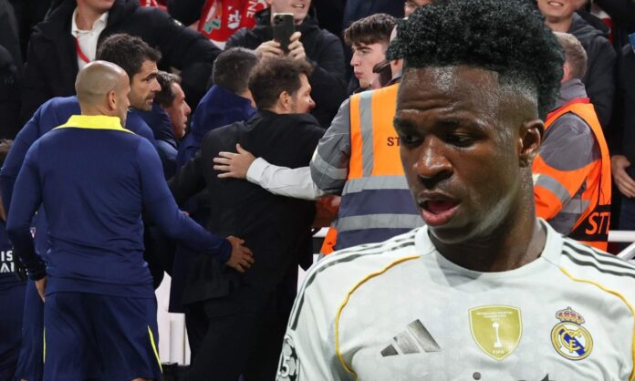 Vinicius reacciona a la roja a Simeone