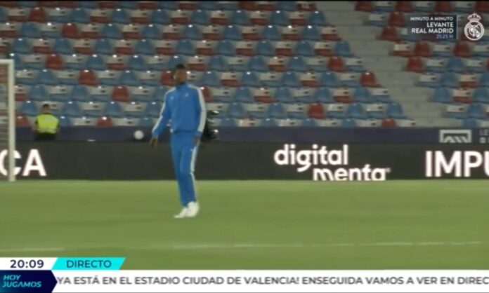 Bellingham y Tchouameni vieron algo raro en el campo antes del partido: 