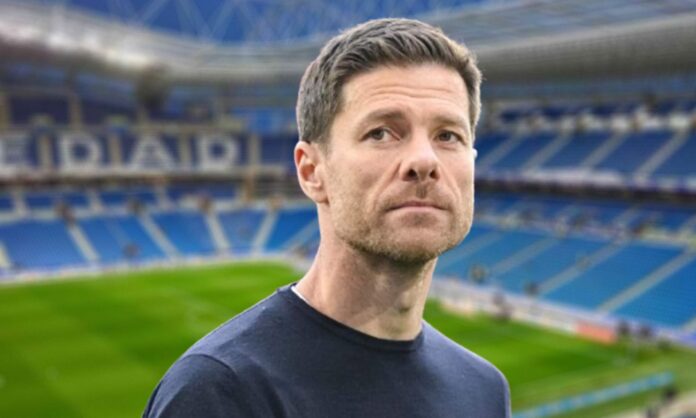 Xabi Alonso y el estadio de la Real Sociedad. 