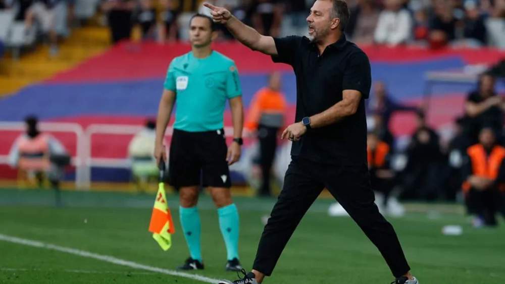hansi flick protesta arbitro hansi flick protesta arbitro