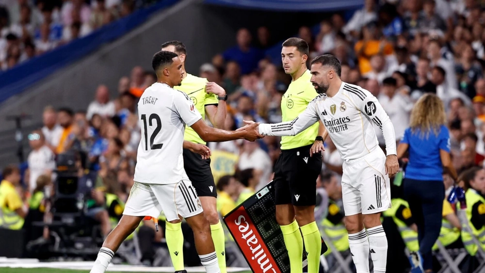 Dani Carvajal y Trent Alexander-Arnold en un partido del Real Madrid. Dani Carvajal y Trent Alexander-Arnold en un partido del Real Madrid.