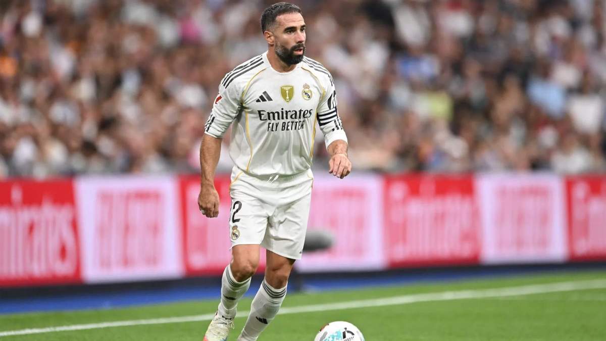 Dani Carvajal jugando el derbi madrileño.