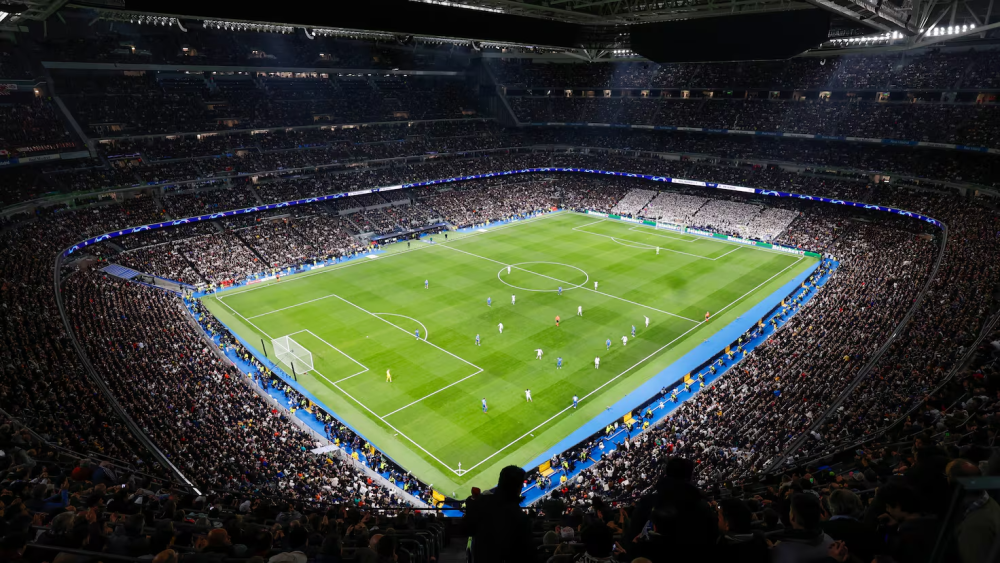 El Santiago Bernabéu lleno durante un partido. El Santiago Bernabéu lleno durante un partido.