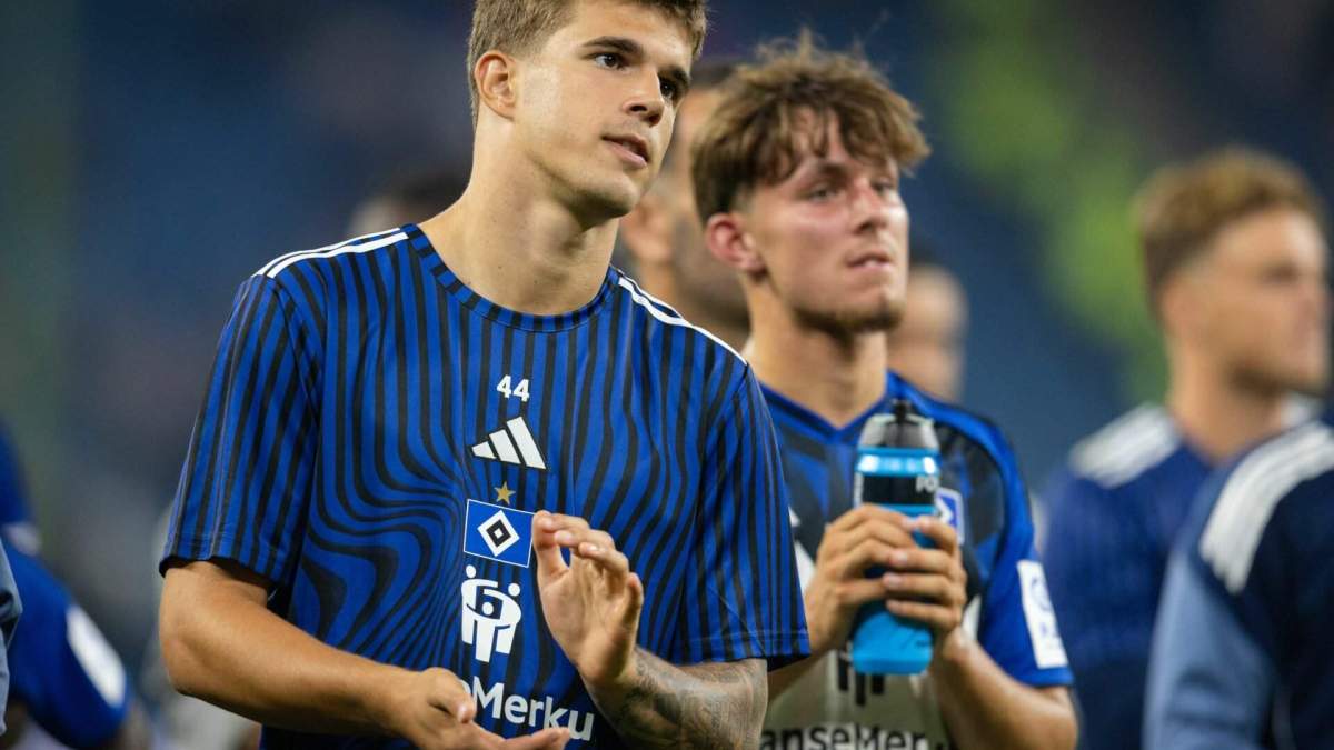 Luka Vuskovic con el Hamburgo. Luka Vuskovic con el Hamburgo.