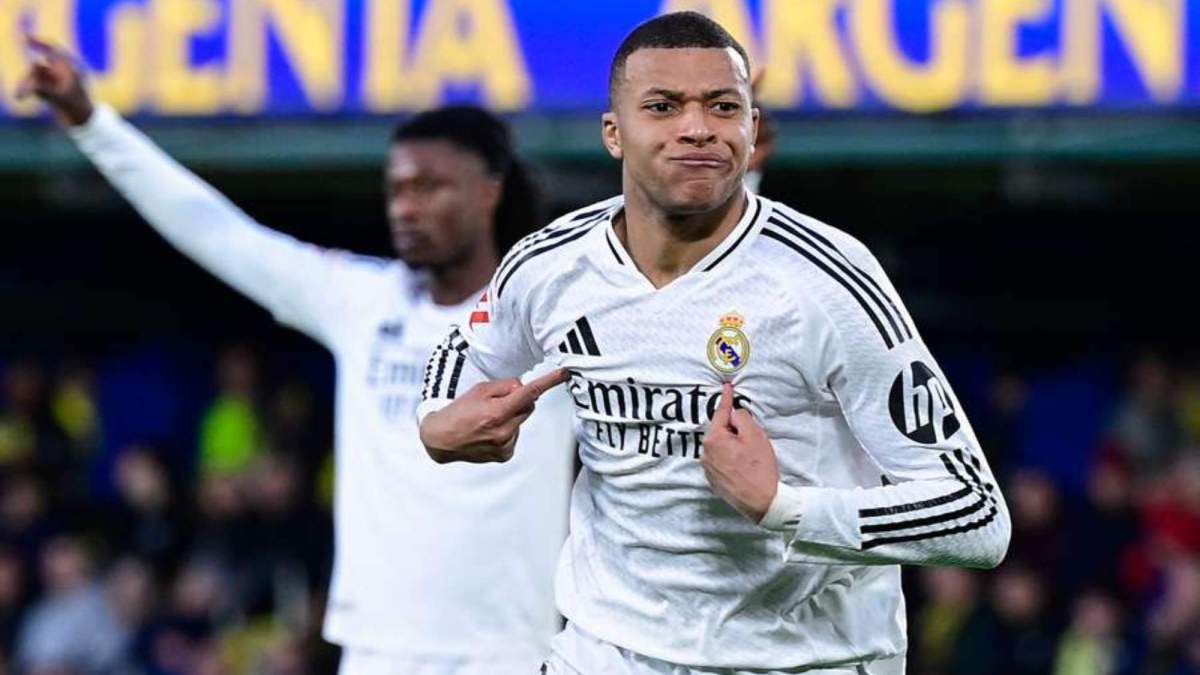 Mbappé celebrando uno de sus goles frente al Villarreal Mbappé celebrando uno de sus goles frente al Villarreal