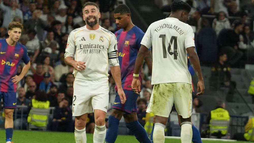Dani Carvajal, durante el partido contra el Barça del pasado domingo en el Santiago Bernabéu. Dani Carvajal, durante el partido contra el Barça del pasado domingo en el Santiago Bernabéu.