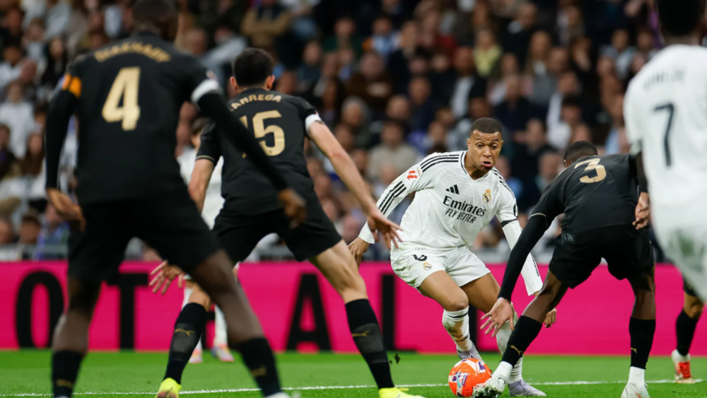 Kylian Mbappé durante el Real Madrid-Valencia de esta temporada Kylian Mbappé durante el Real Madrid-Valencia de esta temporada