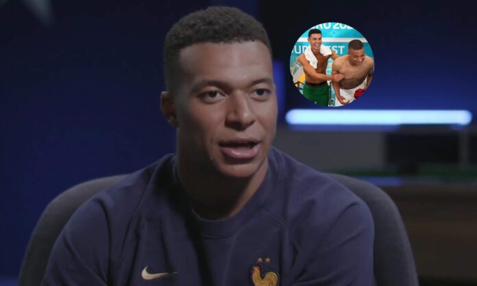 Kylian Mbappé dando una entrevista en la concentración con la Selección Francesa y Cristiano Ronaldo.