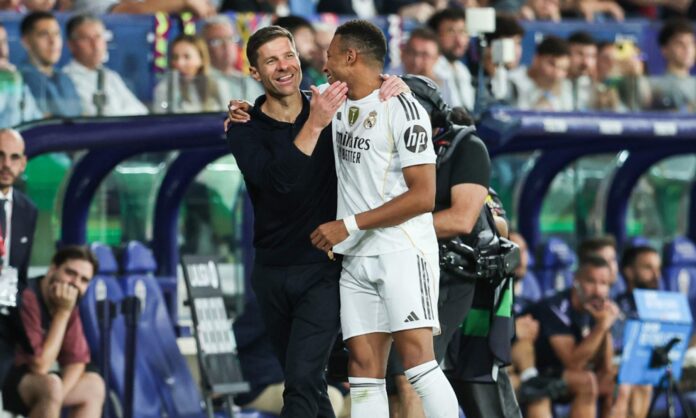 Xabi Alonso, Kylian Mbappé y un partido del Real Madrid.