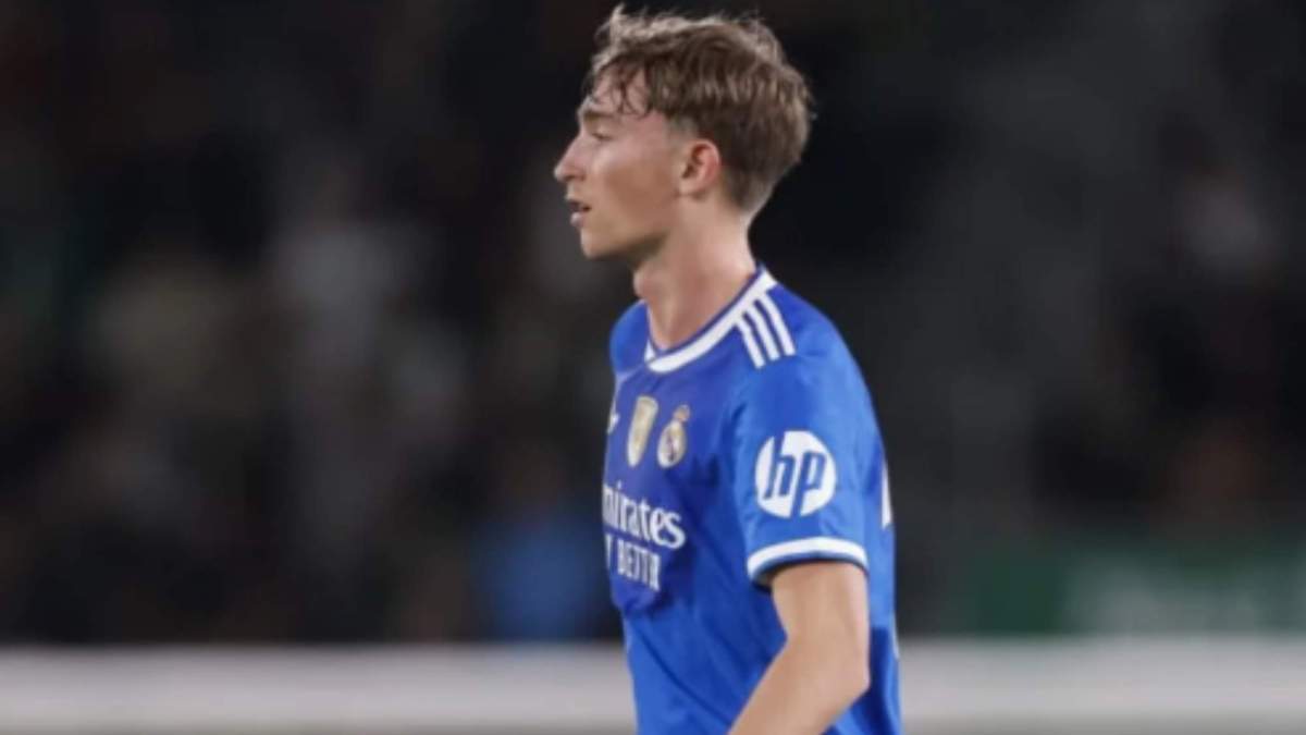 Dean Huijsen durante el Elche - Real Madrid Dean Huijsen durante el Elche - Real Madrid