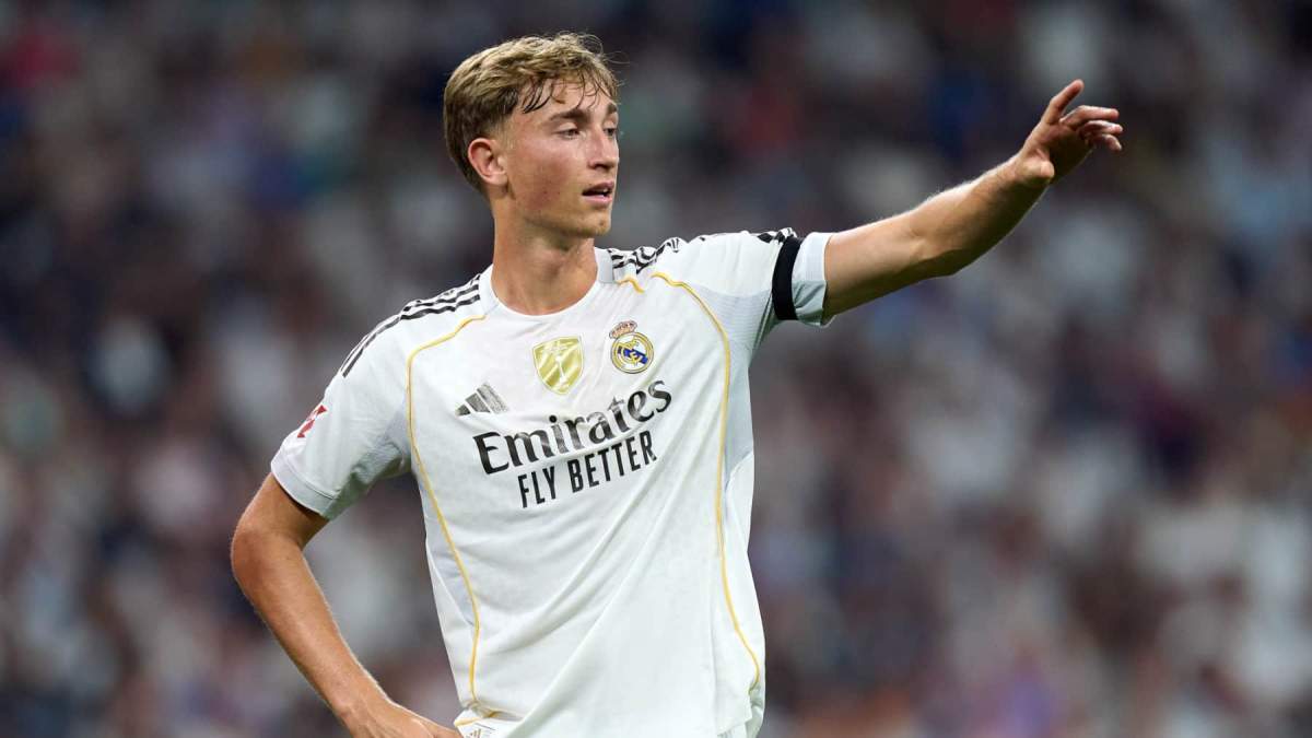 Dean Huijsen durante un partido del Real Madrid. Dean Huijsen durante un partido del Real Madrid.