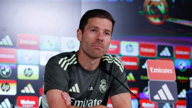 Xabi Alonso en una rueda de prensa con el Real Madrid. Xabi Alonso en una rueda de prensa con el Real Madrid.