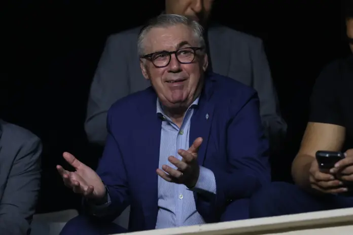  Ancelotti defiende a Vinicius: «Entendió su error y se disculpó»

