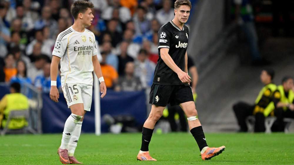 Arda Güler y Kenan Yildiz, durante el último Real Madrid-Juventus, el pasado 22 de octubre, en el Santiago Bernabéu. Arda Güler y Kenan Yildiz, durante el último Real Madrid-Juventus, el pasado 22 de octubre, en el Santiago Bernabéu.