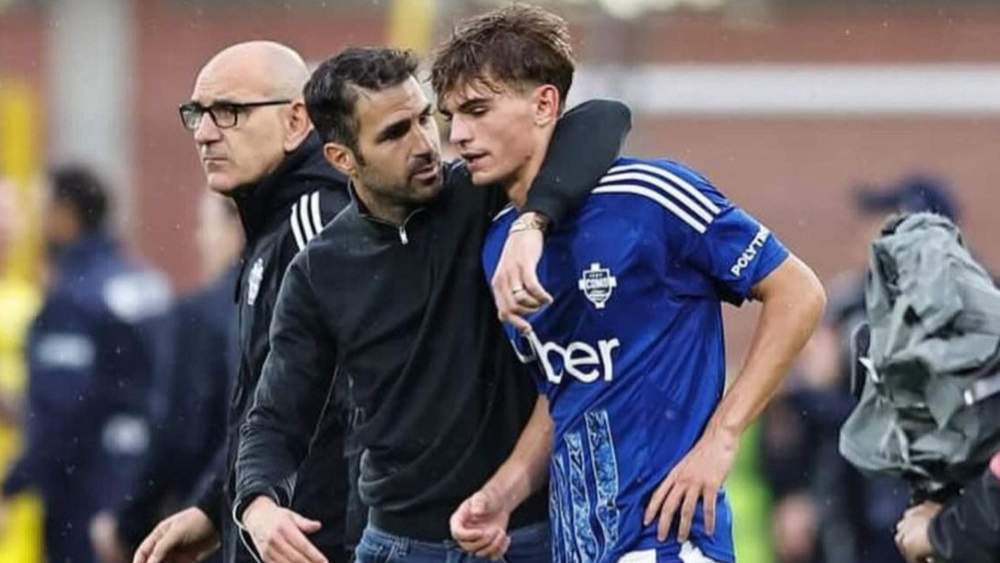 Cesc Fábregas, entrenador del Como, junto a Nico Paz, en un partido del curso anterior. Cesc Fábregas, entrenador del Como, junto a Nico Paz, en un partido del curso anterior.
