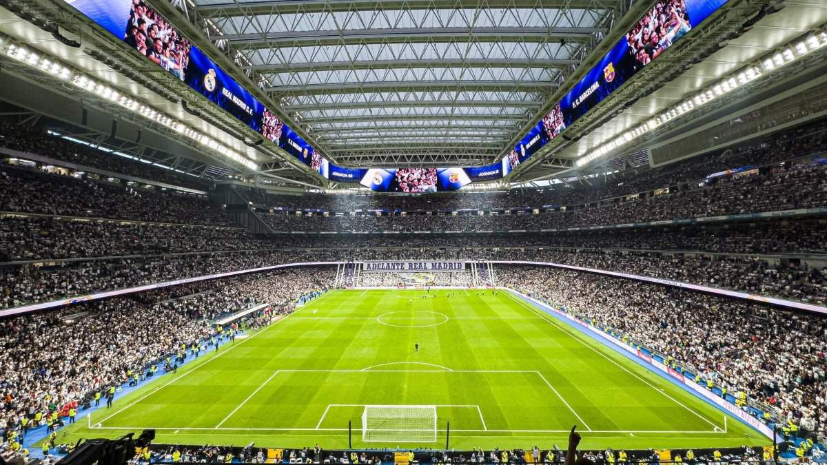 Santiago Bernabéu lleno durante un partido del Real Madrid. Santiago Bernabéu lleno durante un partido del Real Madrid.
