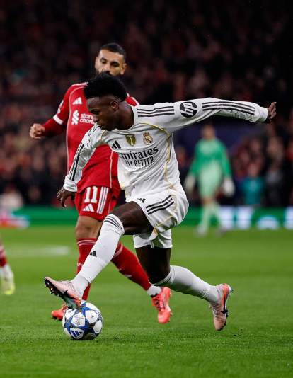 Vinícius Júnior jugando contra el Liverpool. 