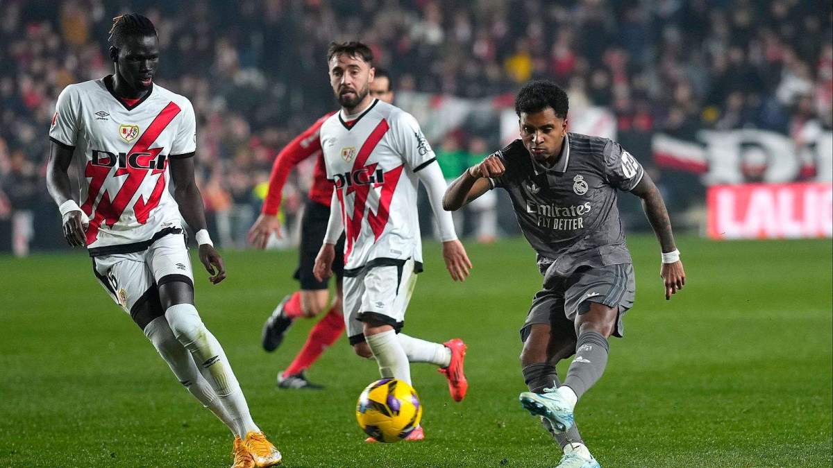 Rodrygo Goes jugando contra el Rayo Vallecano en la temporada pasada. Rodrygo Goes jugando contra el Rayo Vallecano en la temporada pasada.