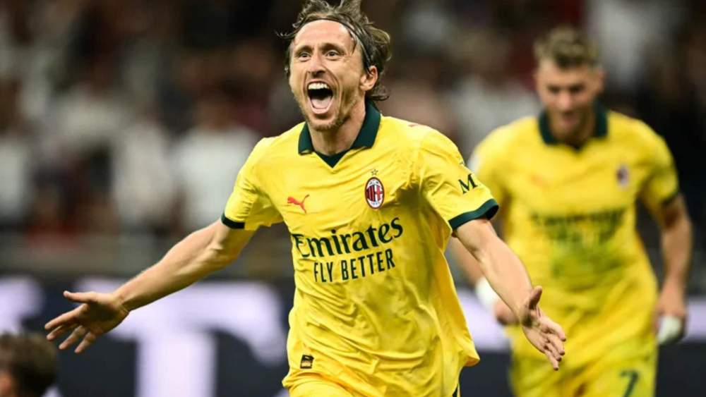 Luka Modric, celebrando un gol con el Milan en un partido de la Serie A. Luka Modric, celebrando un gol con el Milan en un partido de la Serie A.