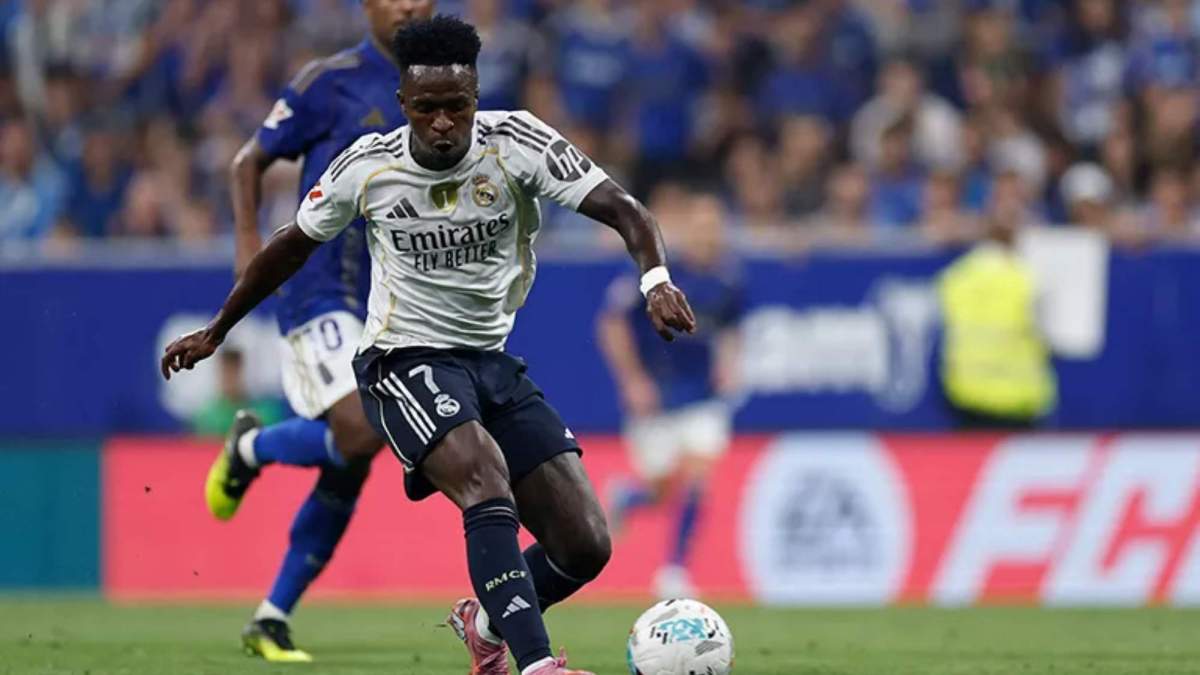 Vinícius Júnior jugando el Real Oviedo - Real Madrid. Vinícius Júnior jugando el Real Oviedo - Real Madrid.