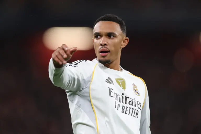  Trent Alexander-Arnold toma el mando del lateral derecho del Real Madrid


