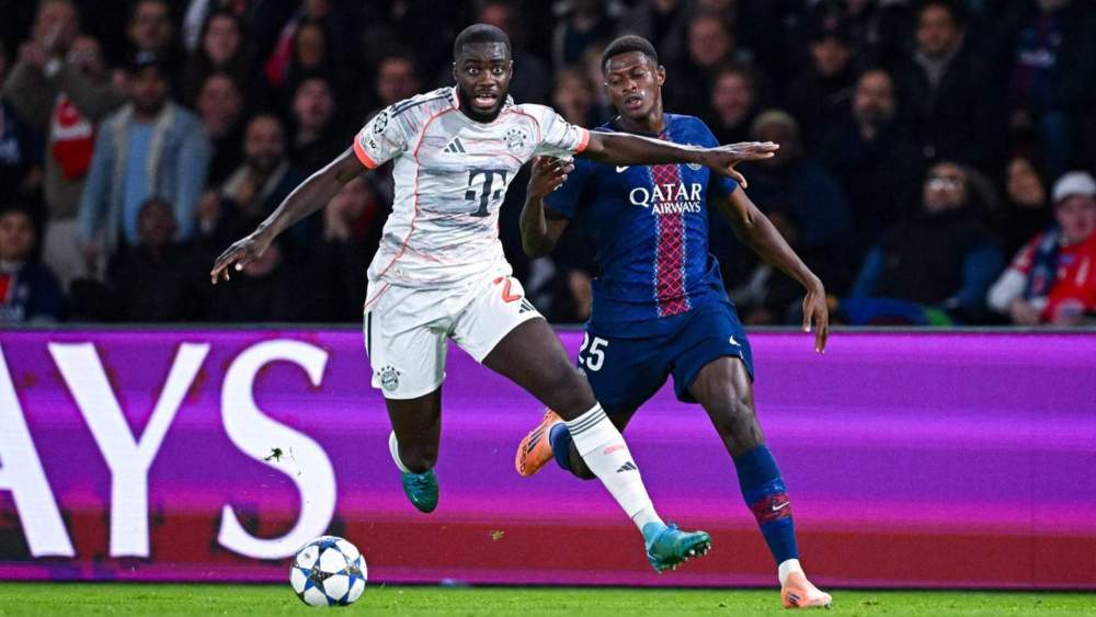 Dayot Upamecano le gana la posición a Nuno Mendes en el duelo de Champions de este martes entre el PSG y el Bayern Múnich. Dayot Upamecano le gana la posición a Nuno Mendes en el duelo de Champions de este martes entre el PSG y el Bayern Múnich.