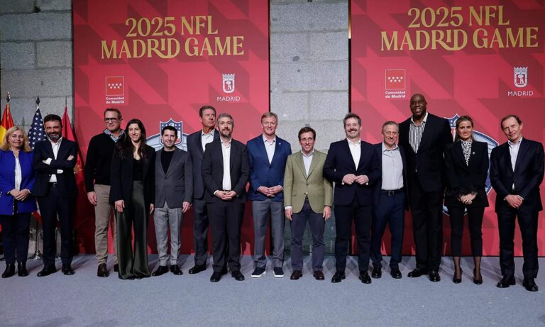 Una foto del acto de bienvenida de la NFL.