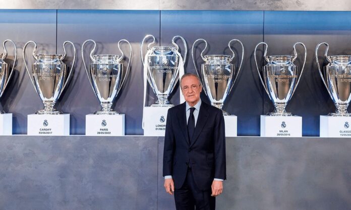 Florentino Pérez y el museo de las Champions League.