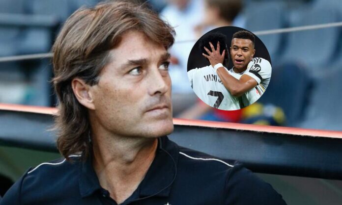 Julen Guerrero y una foto de Vinícius y Kylian Mbappé. 