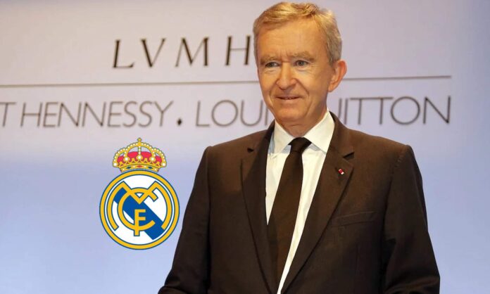  Bernard Arnault, presidente de Louis Vuitton, y el escudo del Real Madrid.