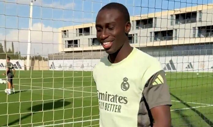 Ferland Mendy está de vuelta, pero aún no ha jugado ni un minuto