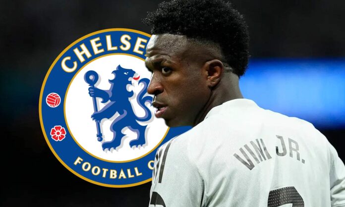 Vinicius con escudo Chelsea