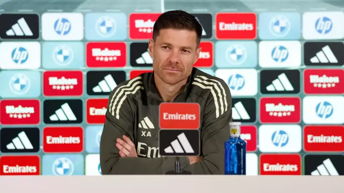  Xabi Alonso: «Somos un equipo muy sólido a pesar de todo el ruido de fuera»

