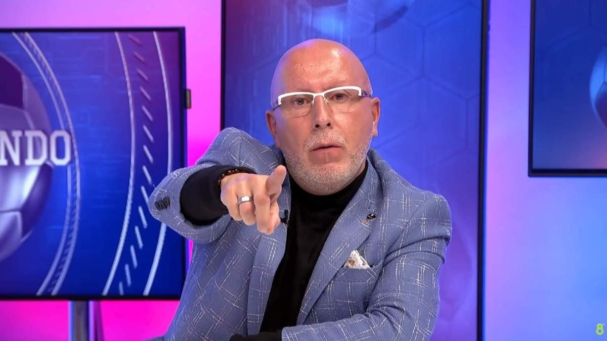 François Gallardo dando una noticia en televisión. François Gallardo dando una noticia en televisión.