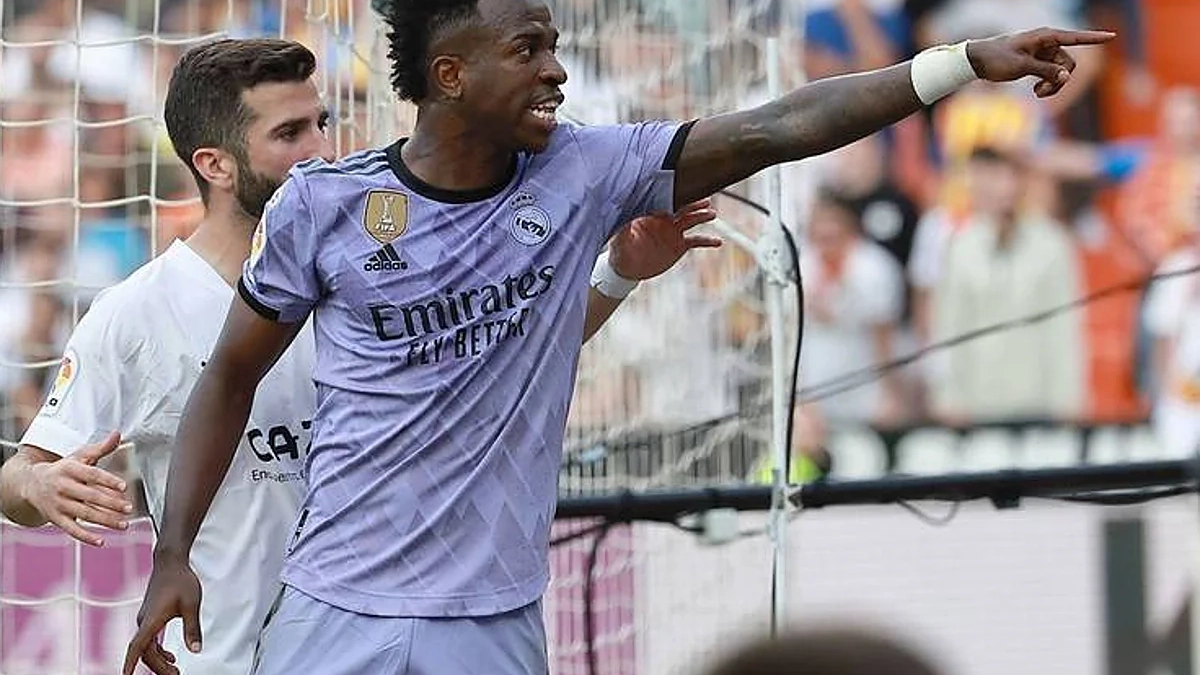 Vinícius Júnior después de recibir un insulto racista en Mestalla. 