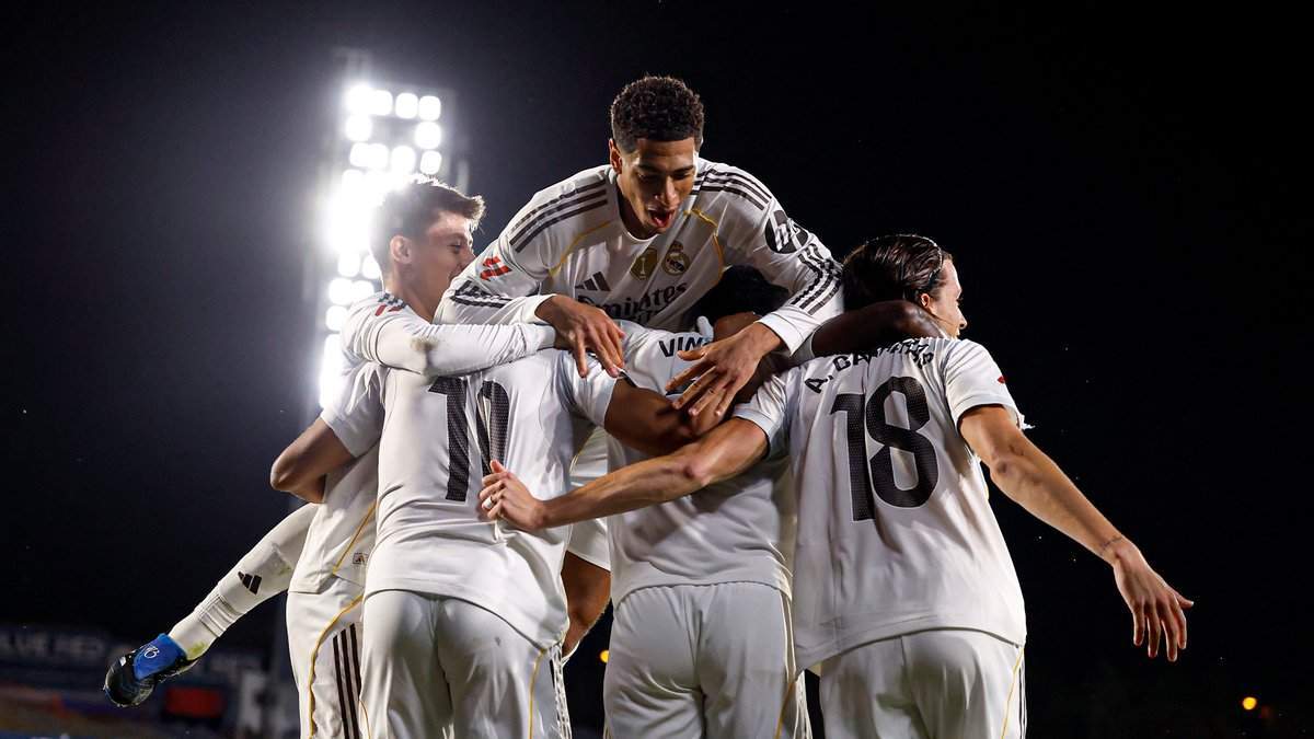 Jugadores del Real Madrid celebrando un gol. Jugadores del Real Madrid celebrando un gol.
