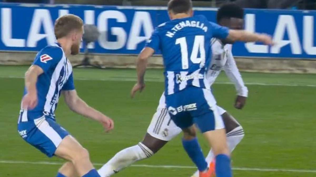 El penalti claro de Tenaglia sobre Vinicius Junior