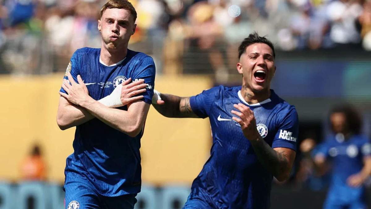 Cole Palmer, celebrando su segundo gol ante el PSG en la final del Mundial de Clubes.